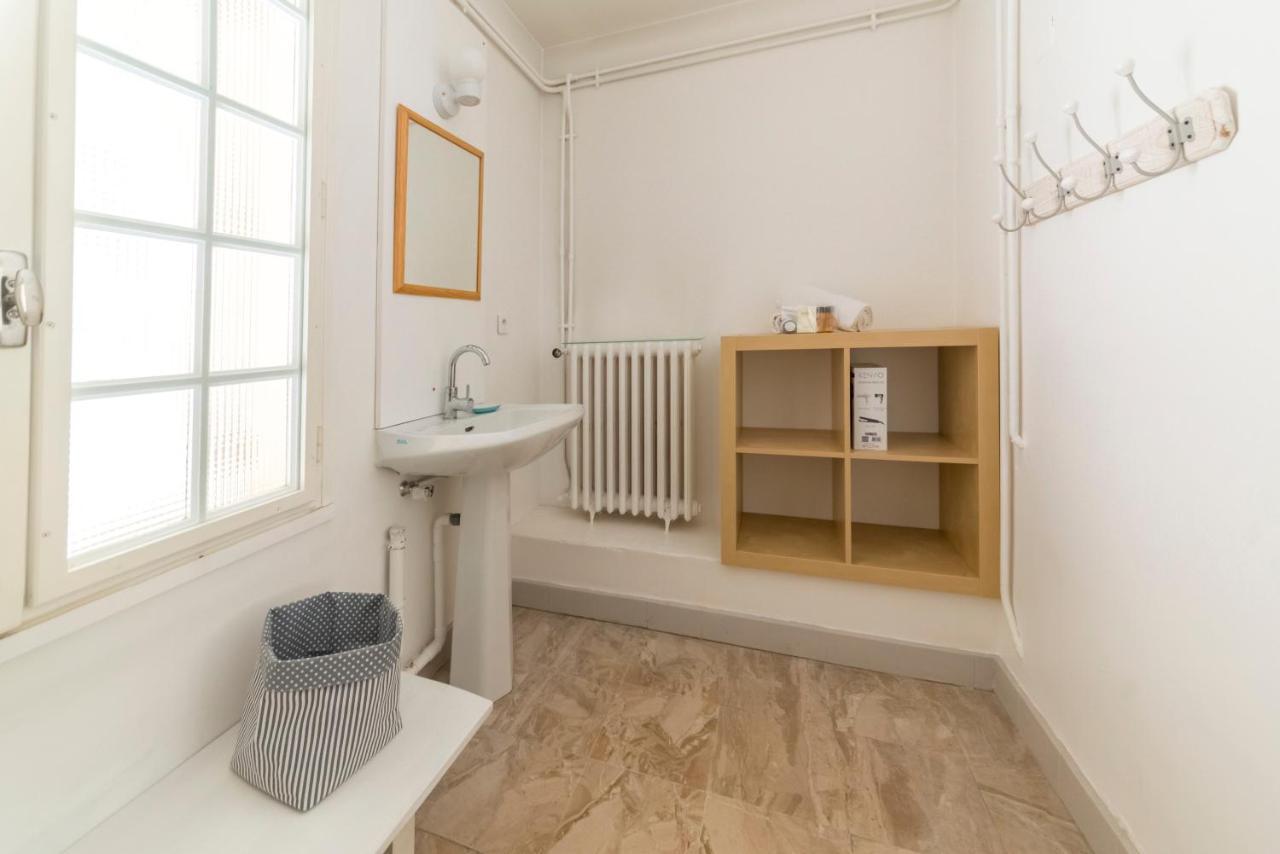 אביניון Appartement De Charme - Vue Sur Remparts - Wifi Gratuit - Parking Payant A Proximite מראה חיצוני תמונה